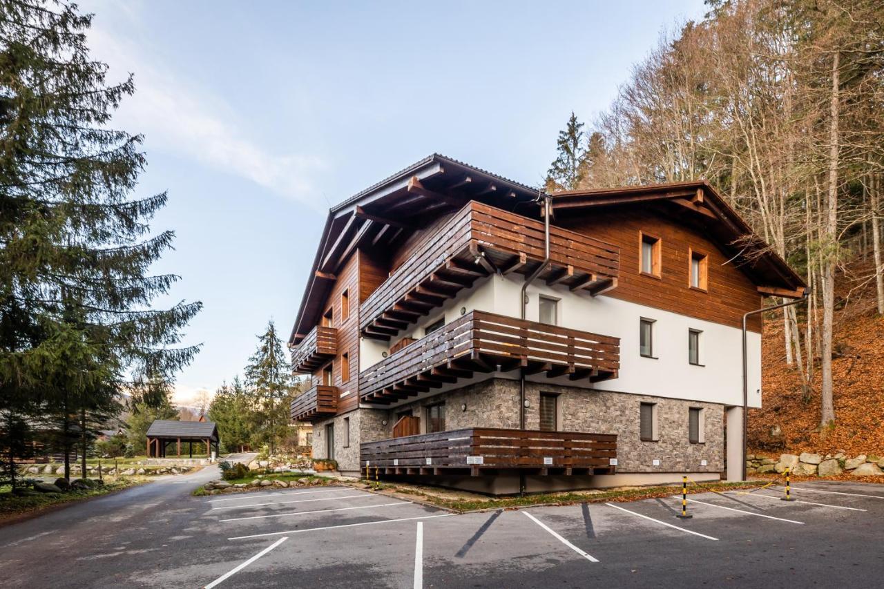 Lucnica Apartments Tale Exteriör bild
